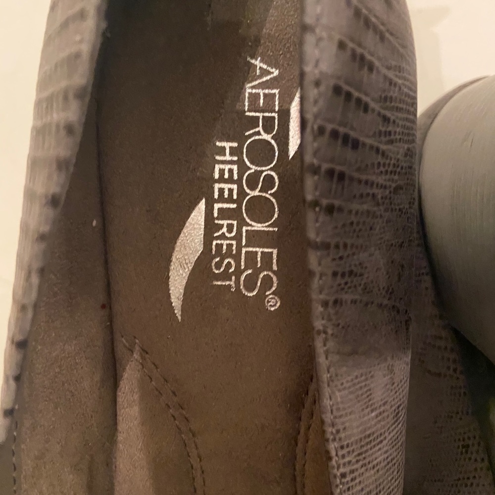 Aerosoles heelrest gray leather texture pumps sizes 11 & 10.5 both NWT - Picture 7 of 7
